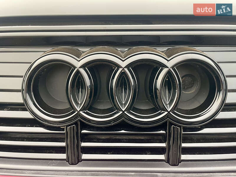 Позашляховик / Кросовер Audi e-tron 2022 в Рівному