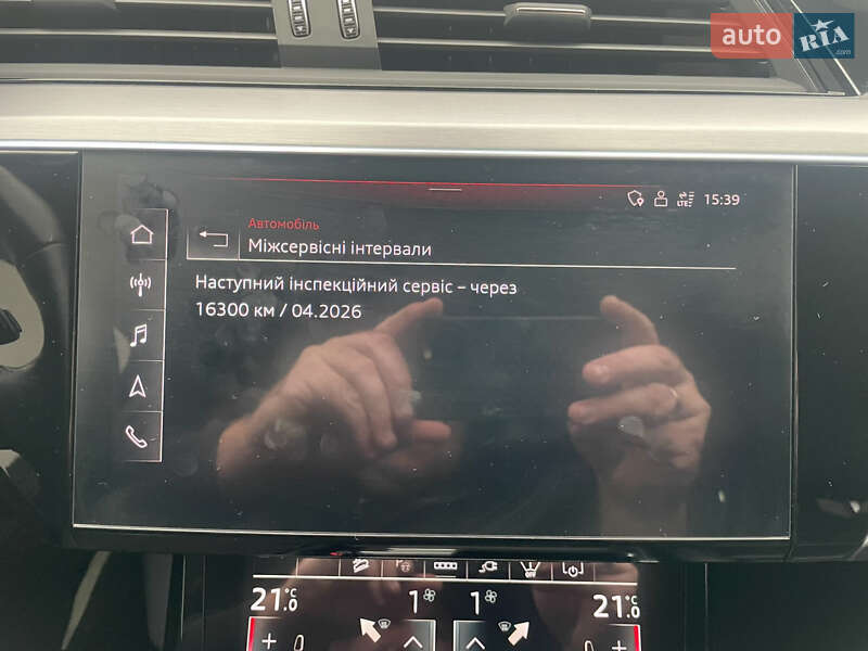 Позашляховик / Кросовер Audi e-tron 2022 в Рівному