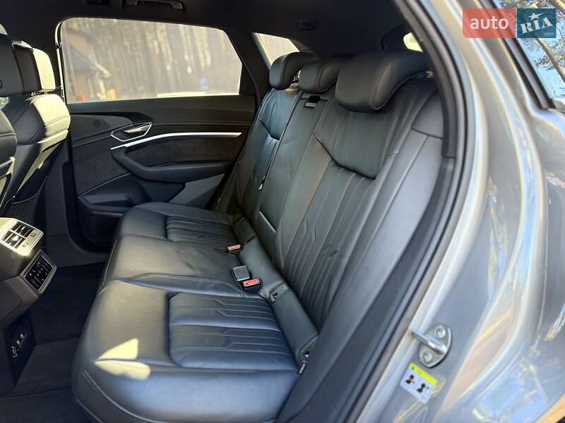 Внедорожник / Кроссовер Audi e-tron 2019 в Новояворовске фото 21 Внедорожник / Кроссовер Audi e-tron 2019 в Новояворовске