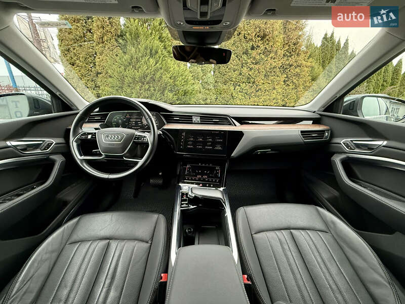 Позашляховик / Кросовер Audi e-tron 2019 в Львові