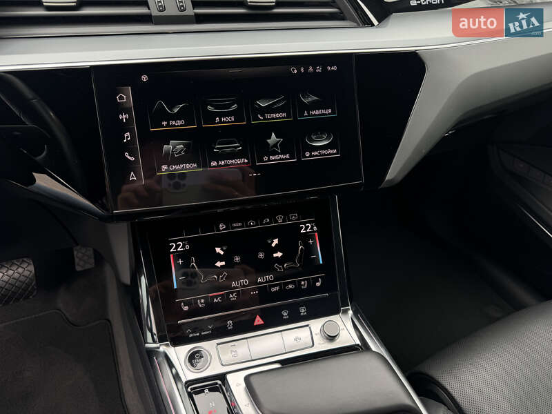 Внедорожник / Кроссовер Audi e-tron 2022 в Мукачево
