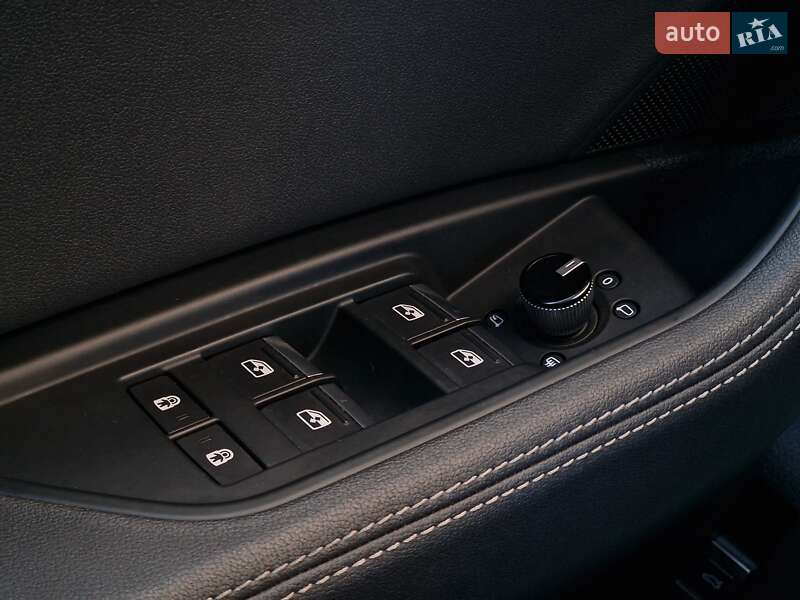 Внедорожник / Кроссовер Audi e-tron 2020 в Одессе
