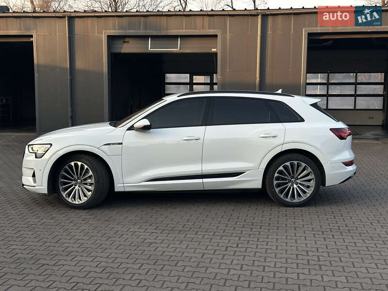 Внедорожник / Кроссовер Audi e-tron 2019 в Каменском