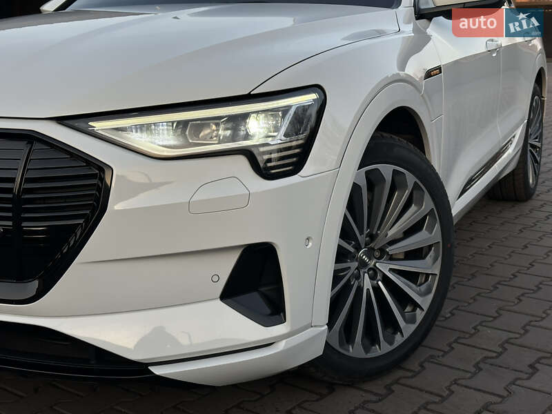 Внедорожник / Кроссовер Audi e-tron 2019 в Каменском