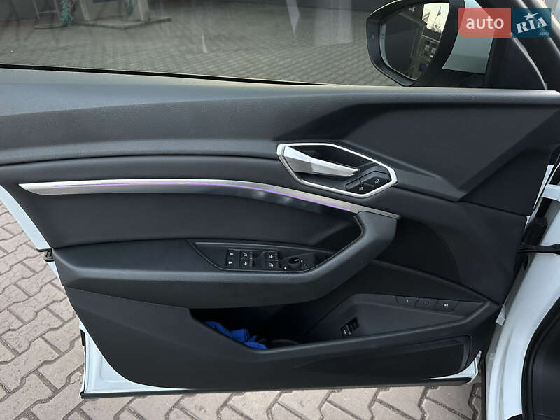 Внедорожник / Кроссовер Audi e-tron 2019 в Каменском