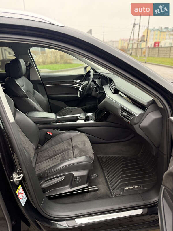 Внедорожник / Кроссовер Audi e-tron 2019 в Радехове