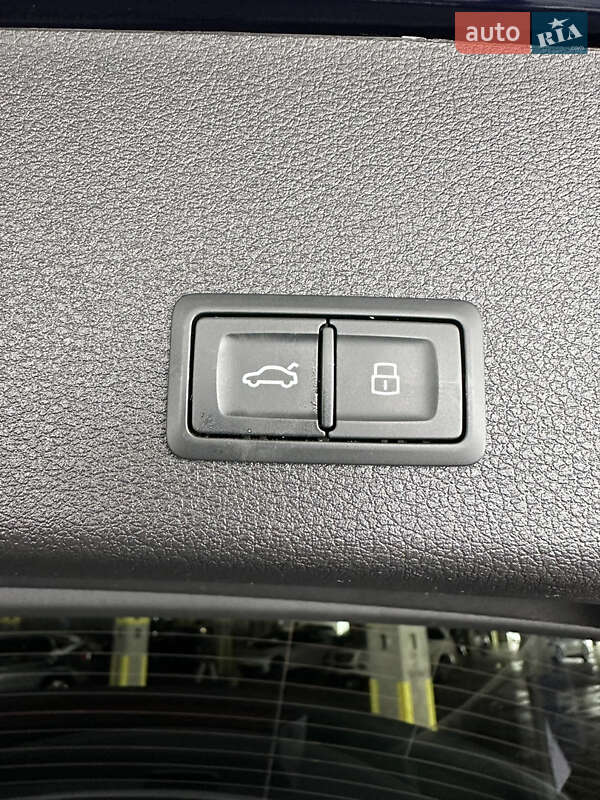 Внедорожник / Кроссовер Audi e-tron 2020 в Львове