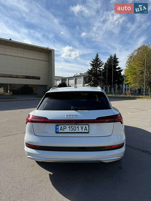 Внедорожник / Кроссовер Audi e-tron 2019 в Запорожье