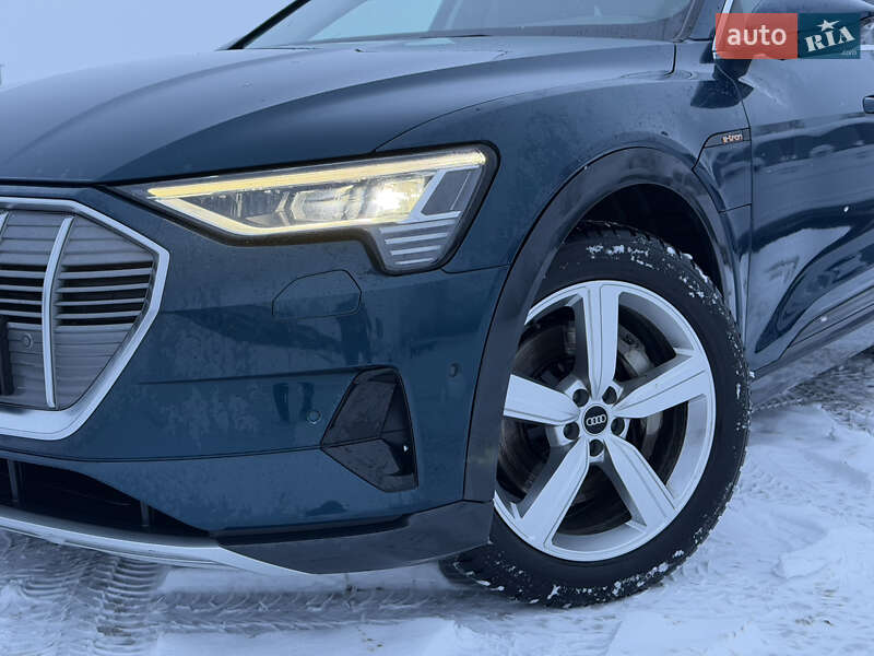 Внедорожник / Кроссовер Audi e-tron 2021 в Львове