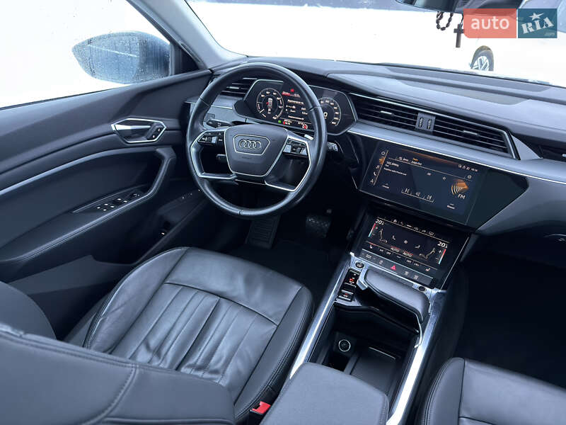 Внедорожник / Кроссовер Audi e-tron 2021 в Львове