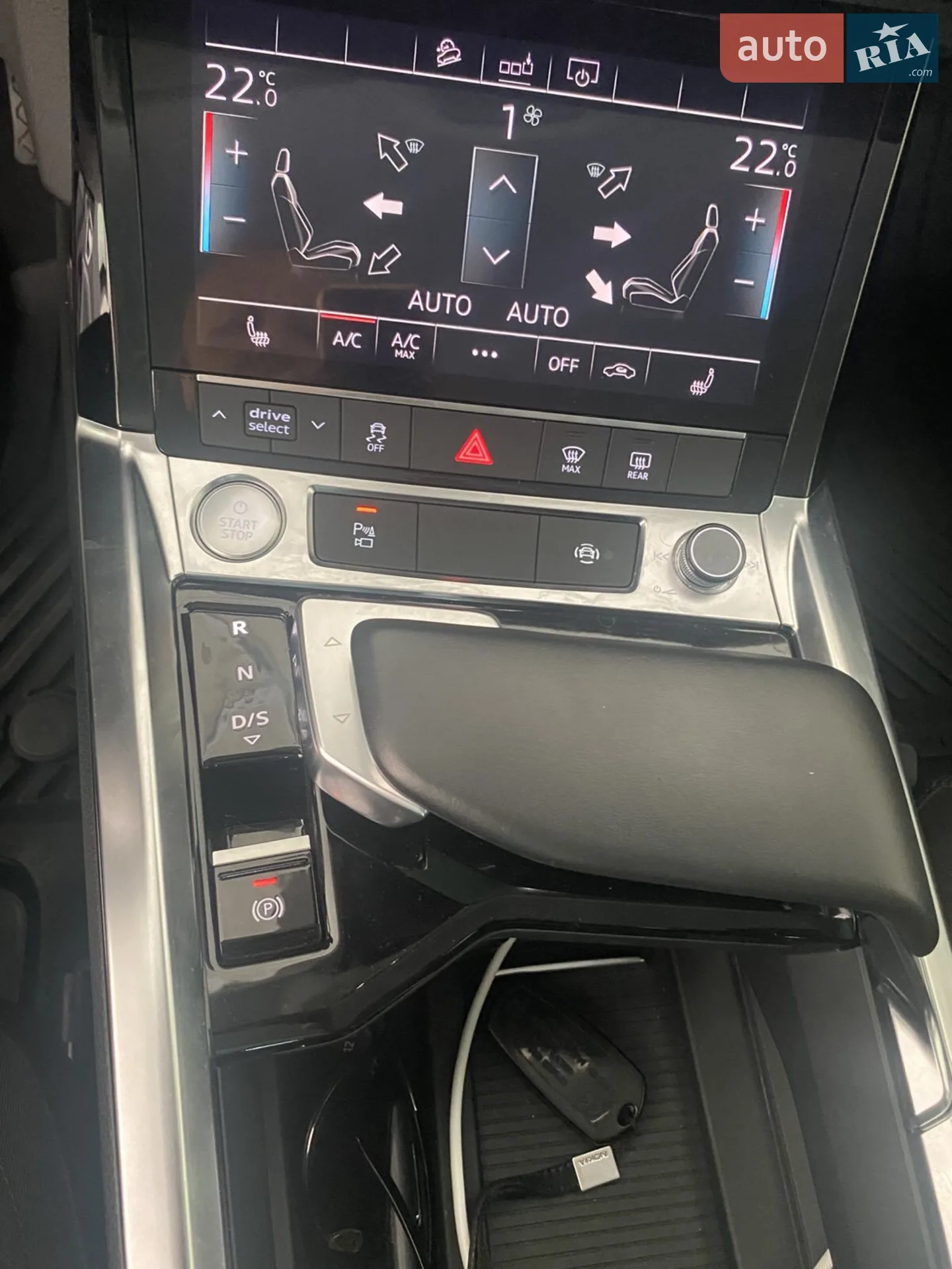 2020 Audi e-tron - мініатюра 22