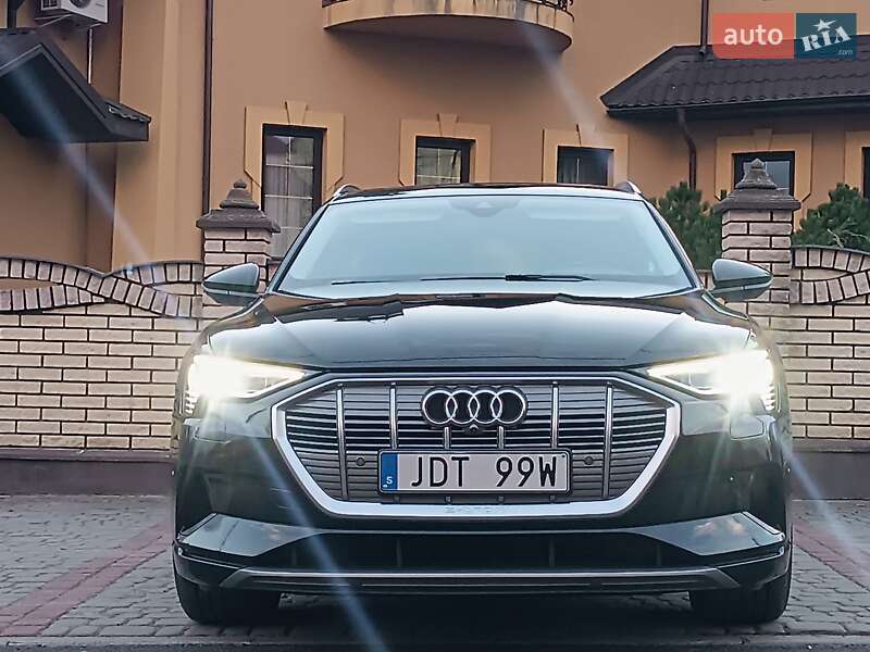 Внедорожник / Кроссовер Audi e-tron 2023 в Львове
