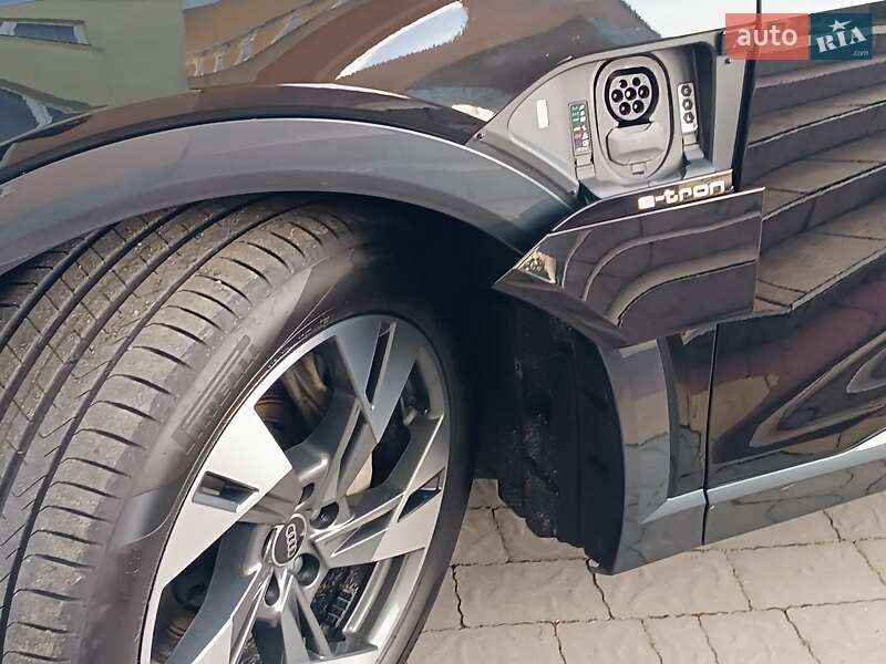 Внедорожник / Кроссовер Audi e-tron 2023 в Львове