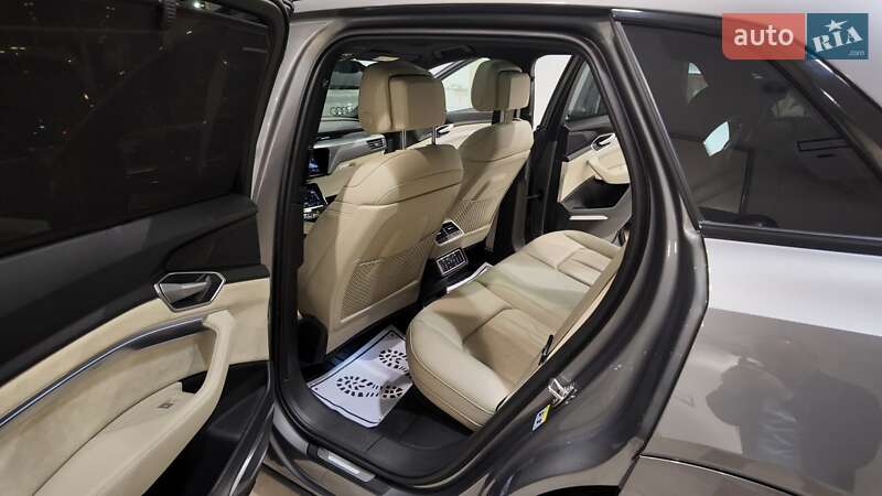 Позашляховик / Кросовер Audi e-tron 2020 в Львові