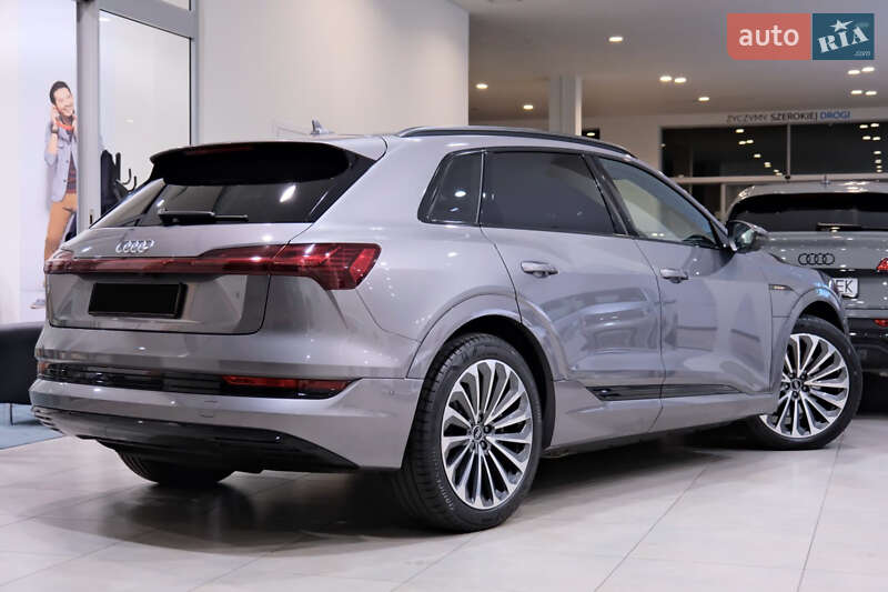 Позашляховик / Кросовер Audi e-tron 2020 в Львові