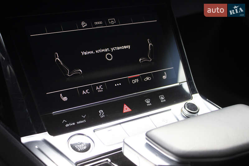 Позашляховик / Кросовер Audi e-tron 2021 в Києві