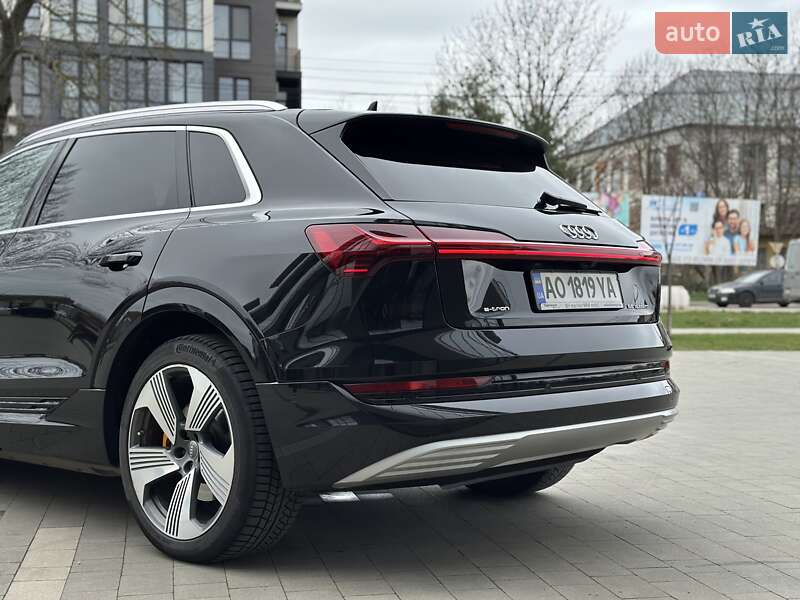 Внедорожник / Кроссовер Audi e-tron 2019 в Ужгороде