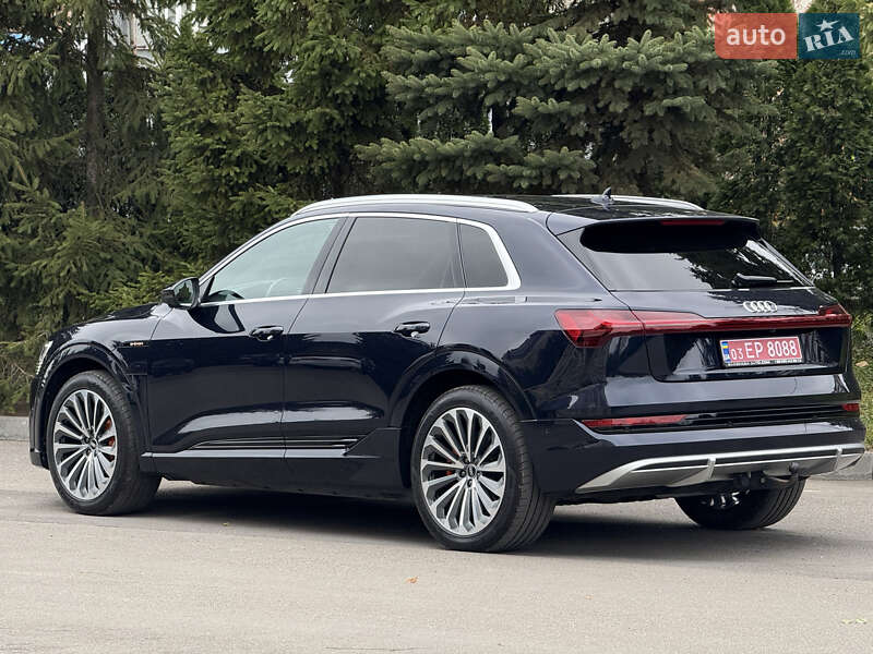 Позашляховик / Кросовер Audi e-tron 2021 в Тернополі