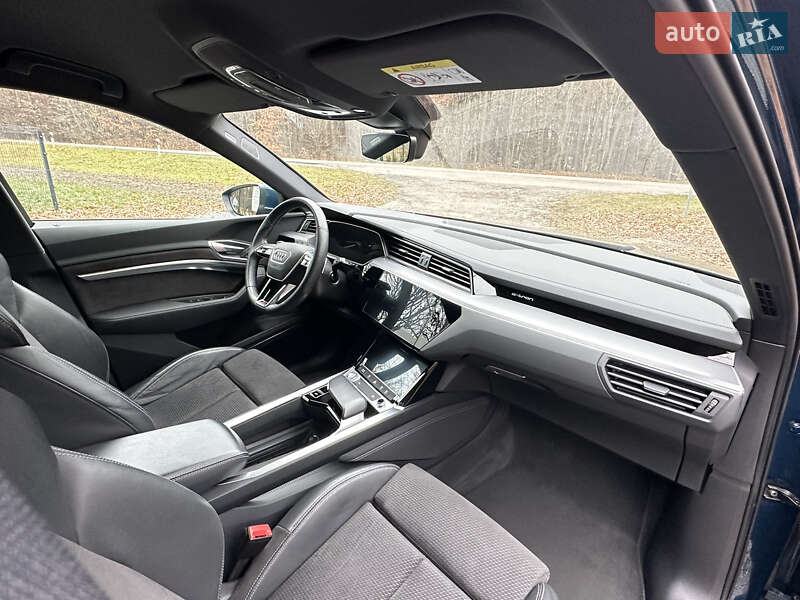 Внедорожник / Кроссовер Audi e-tron 2019 в Киеве