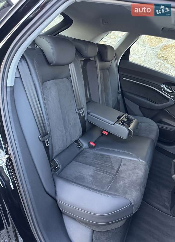 Внедорожник / Кроссовер Audi e-tron 2020 в Ровно