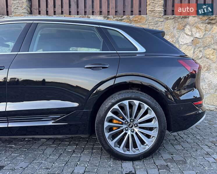 Внедорожник / Кроссовер Audi e-tron 2020 в Ровно