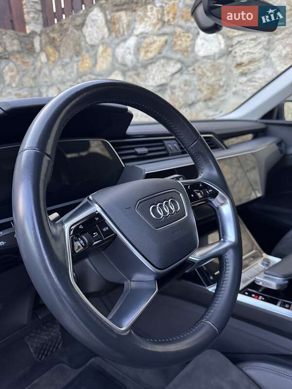 Внедорожник / Кроссовер Audi e-tron 2020 в Ровно