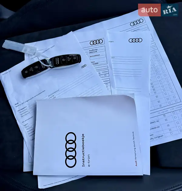 Внедорожник / Кроссовер Audi e-tron 2020 в Ровно документ