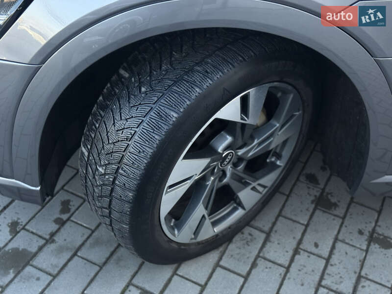 Внедорожник / Кроссовер Audi e-tron 2020 в Ровно