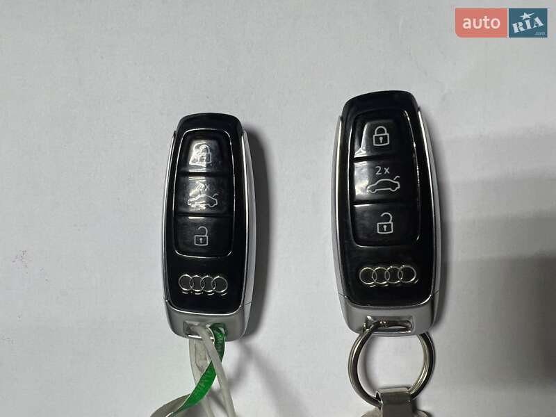 Позашляховик / Кросовер Audi e-tron 2021 в Дніпрі