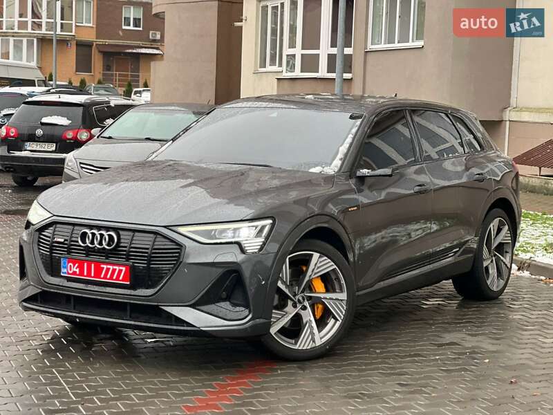Audi e-tron 2021