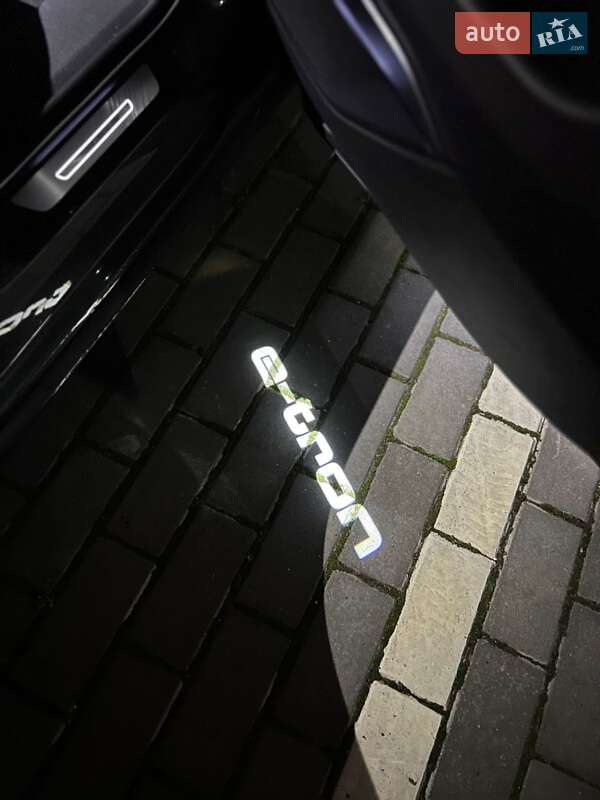 Позашляховик / Кросовер Audi e-tron 2021 в Дніпрі