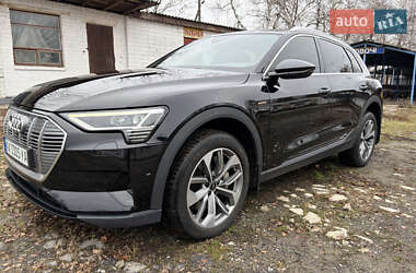 Позашляховик / Кросовер Audi e-tron 2021 в Зміїві