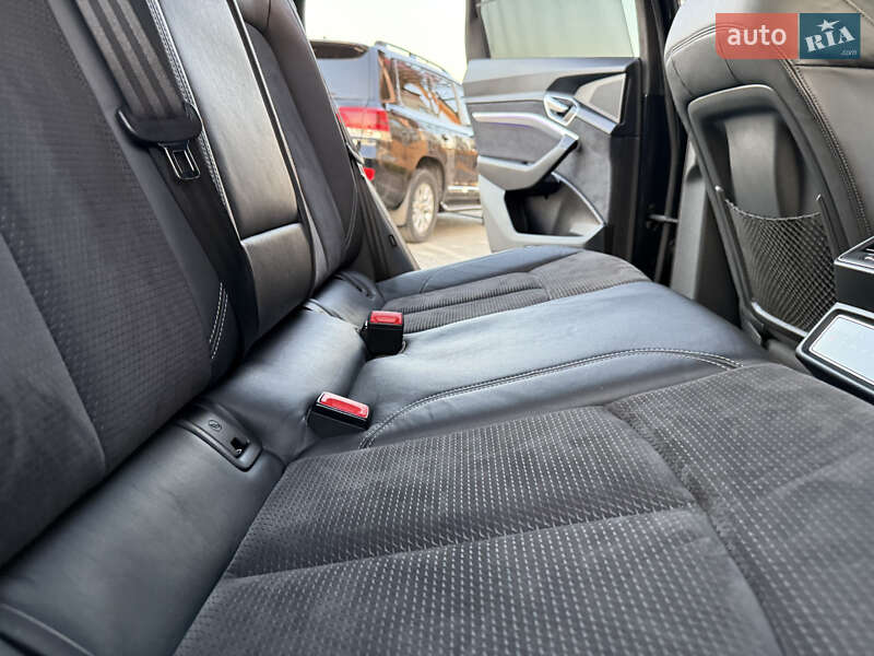 Внедорожник / Кроссовер Audi e-tron 2019 в Дрогобыче