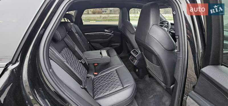 Позашляховик / Кросовер Audi e-tron 2020 в Тернополі