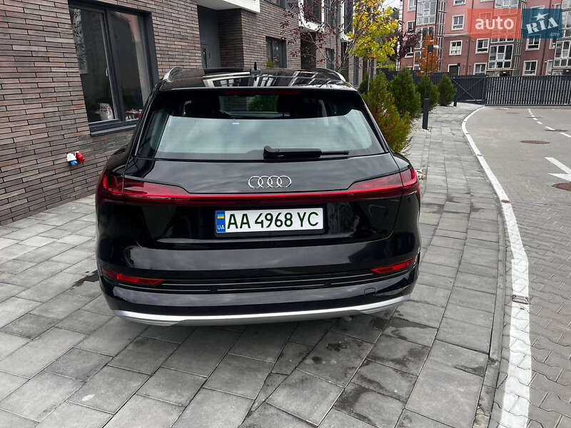 Внедорожник / Кроссовер Audi e-tron 2019 в Киеве фото 3 Внедорожник / Кроссовер Audi e-tron 2019 в Киеве