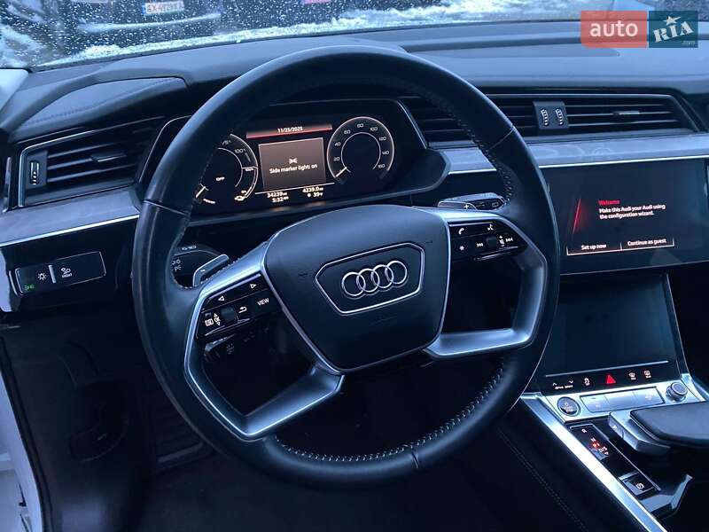 Позашляховик / Кросовер Audi e-tron 2020 в Львові
