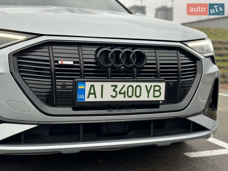 Внедорожник / Кроссовер Audi e-tron 2019 в Киеве фото 4 Внедорожник / Кроссовер Audi e-tron 2019 в Киеве