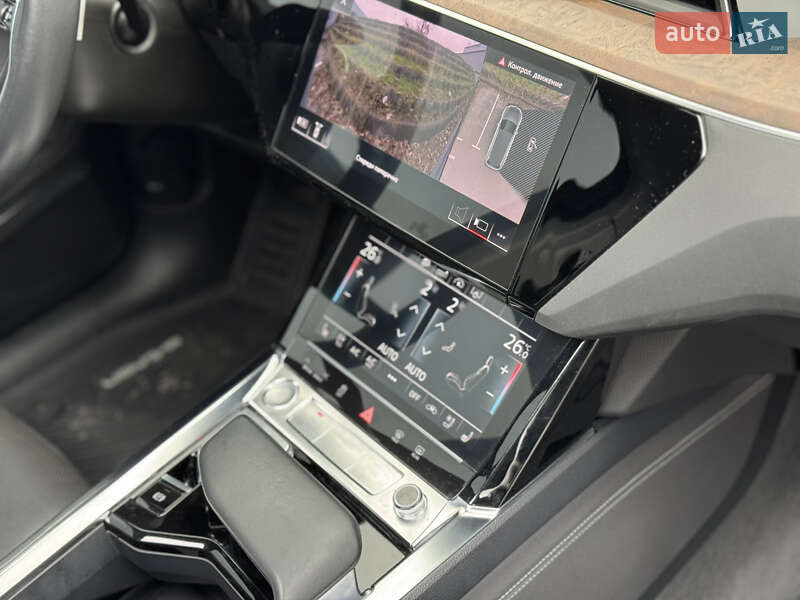 Внедорожник / Кроссовер Audi e-tron 2019 в Киеве фото 26 Внедорожник / Кроссовер Audi e-tron 2019 в Киеве
