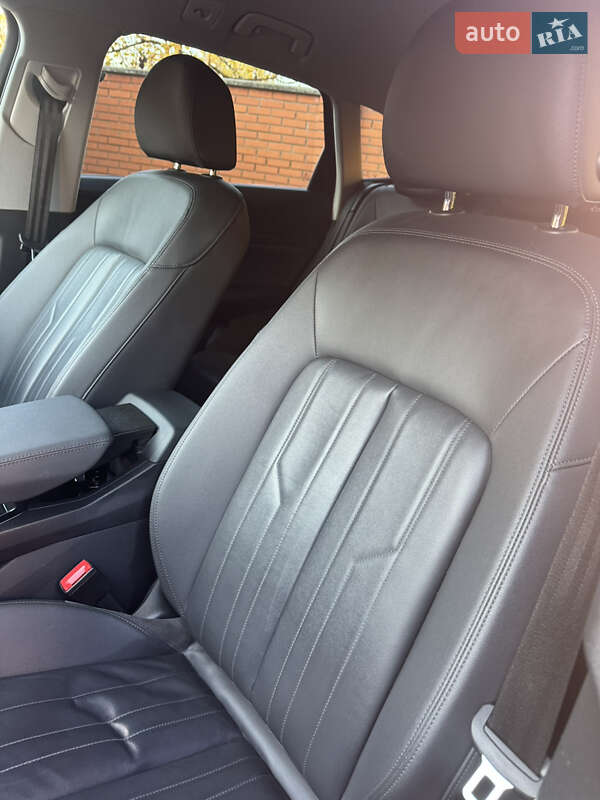 Внедорожник / Кроссовер Audi e-tron 2022 в Мукачево