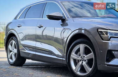 Внедорожник / Кроссовер Audi e-tron 2020 в Рафаловке