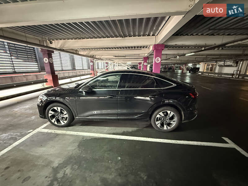 Внедорожник / Кроссовер Audi e-tron 2022 в Киеве