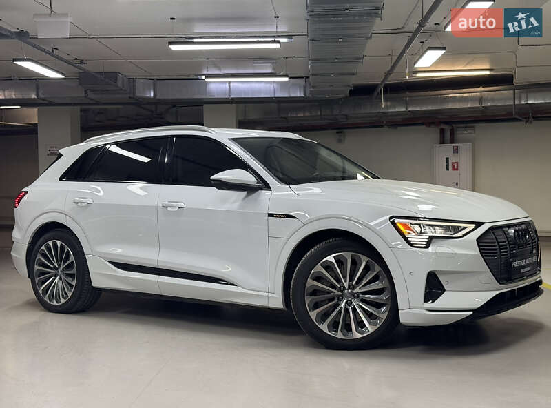 Позашляховик / Кросовер Audi e-tron 2019 в Києві