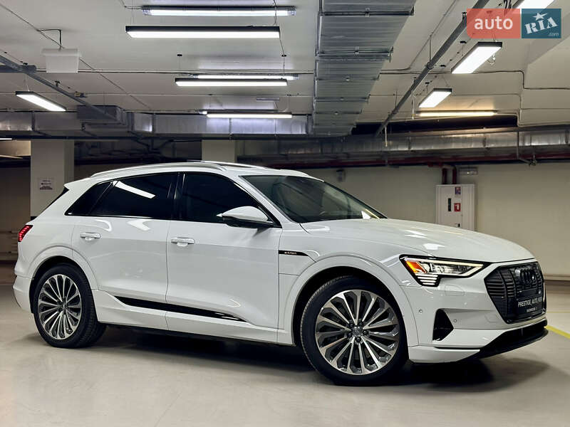 Позашляховик / Кросовер Audi e-tron 2019 в Києві