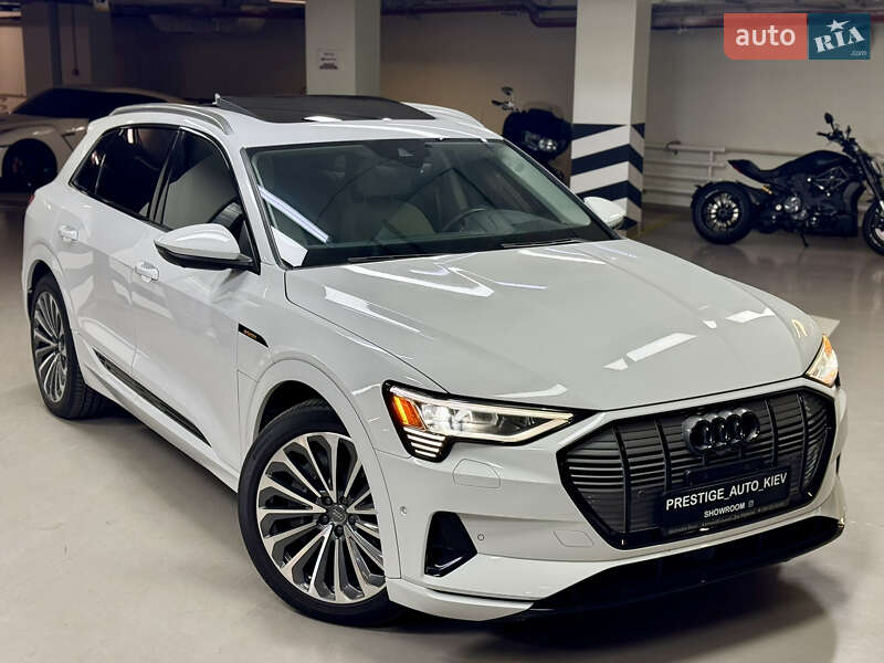 Позашляховик / Кросовер Audi e-tron 2019 в Києві