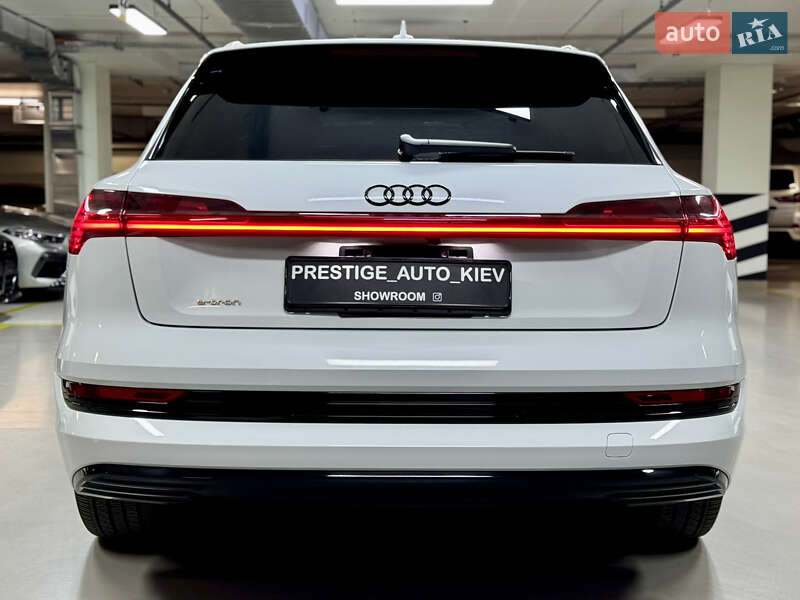 Позашляховик / Кросовер Audi e-tron 2019 в Києві