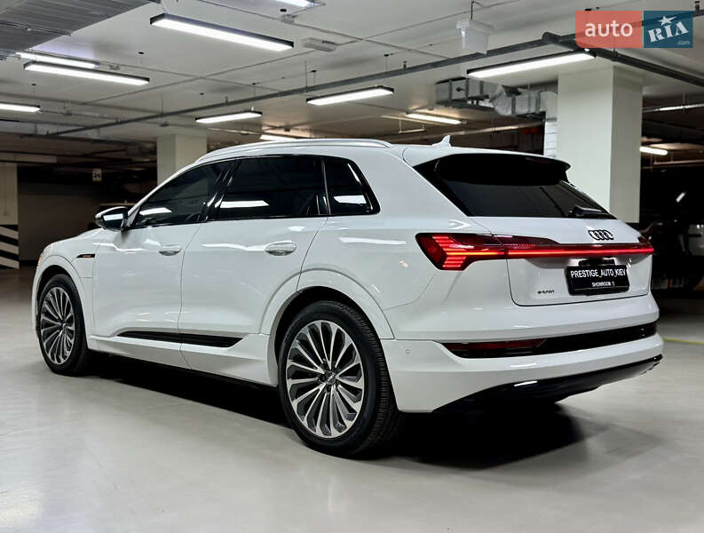 Позашляховик / Кросовер Audi e-tron 2019 в Києві