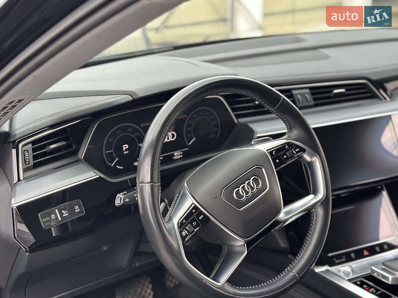 Позашляховик / Кросовер Audi e-tron 2020 в Коломиї