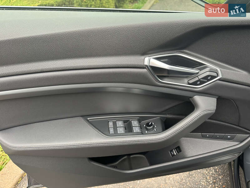 Позашляховик / Кросовер Audi e-tron 2020 в Харкові фото 14 Позашляховик / Кросовер Audi e-tron 2020 в Харкові