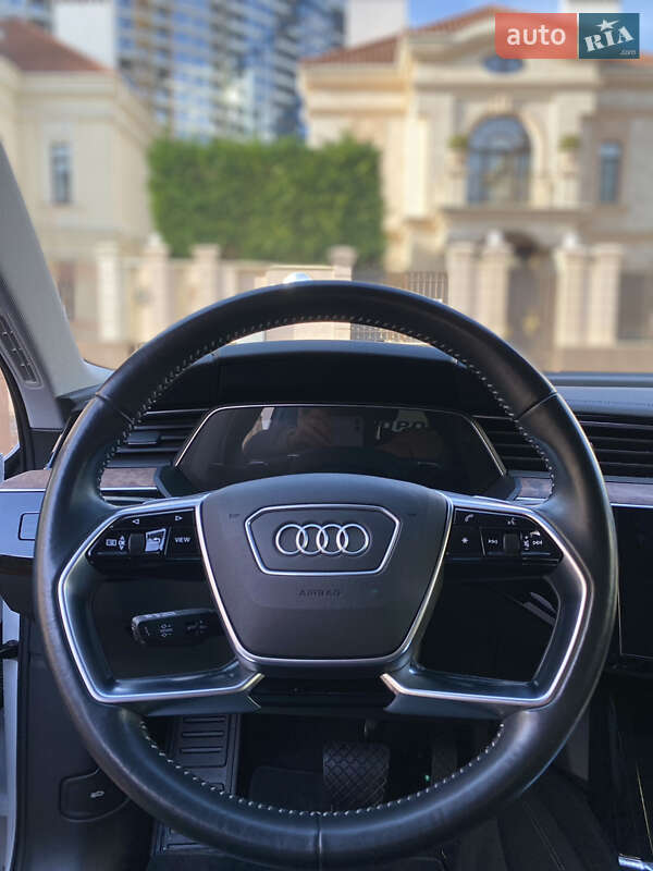 Внедорожник / Кроссовер Audi e-tron 2020 в Одессе