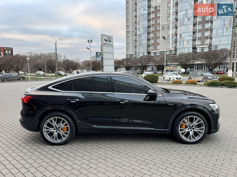 Позашляховик / Кросовер Audi e-tron 2023 в Хмельницькому фото 23 Позашляховик / Кросовер Audi e-tron 2023 в Хмельницькому